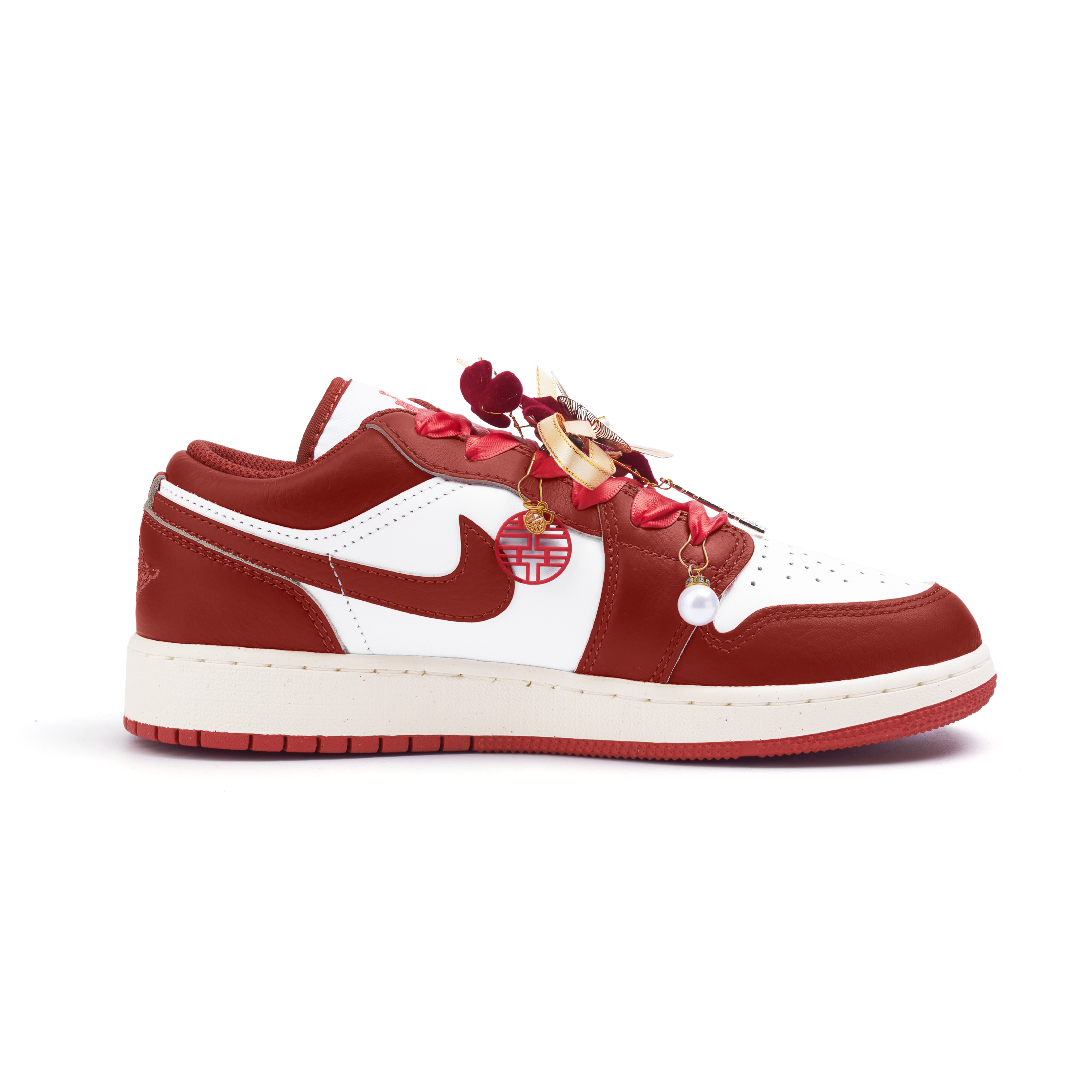 Jordan Air Jordan 1 Abrasion Resistant Slip Resistant Low top Vintage Basketball Shoes Women’s Red