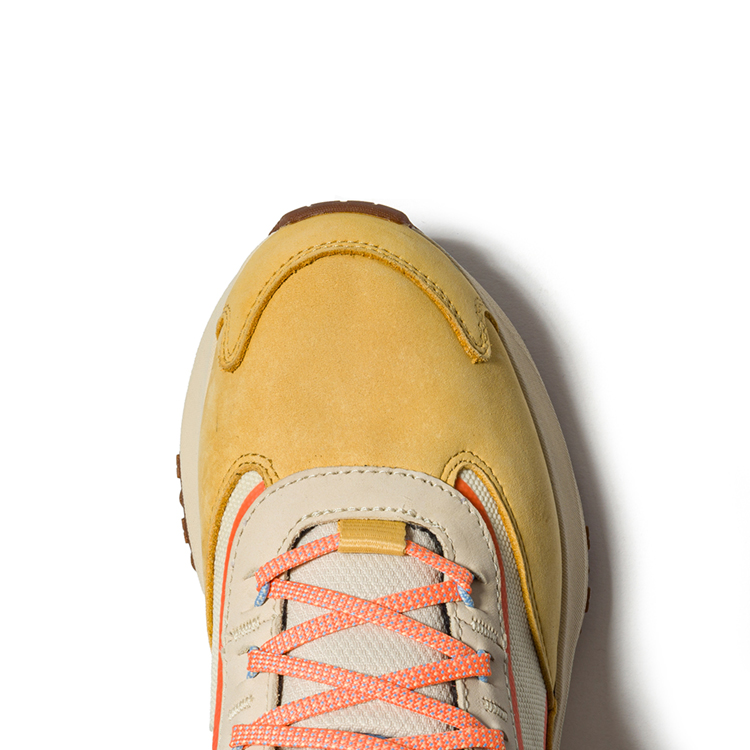 Timberland Mountaineering & Hiking Shoes Women’s Medium Yellow