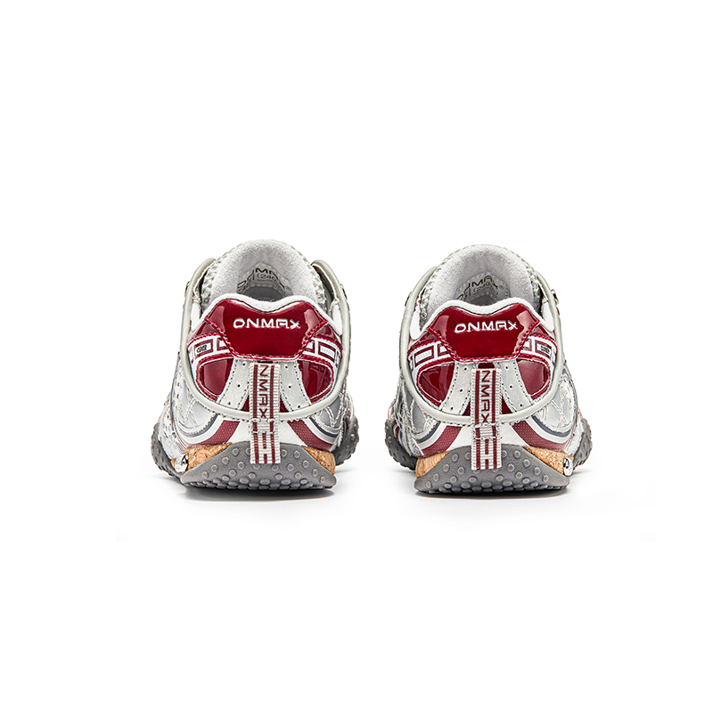 ON MAX Low top Training Shoes Women’s Red