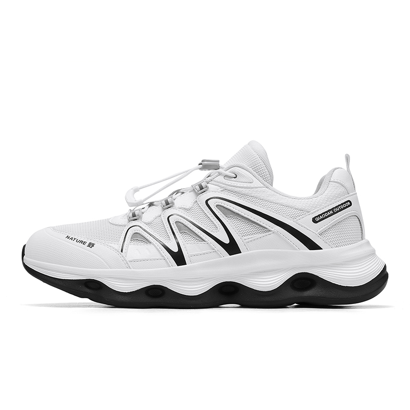 QIAODAN Visit Cushioning And Breathable Low Top Outdoor Trail Running Mountaineering Shoes Men’s Lightning Gray