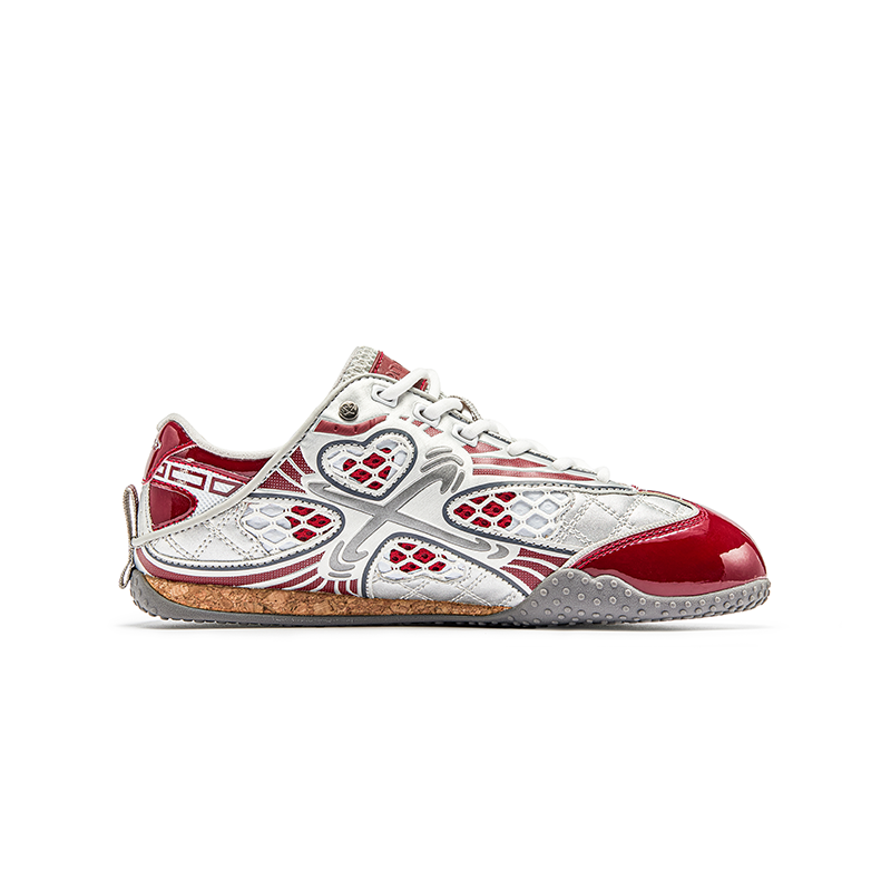 ON MAX Low top Training Shoes Women’s Red