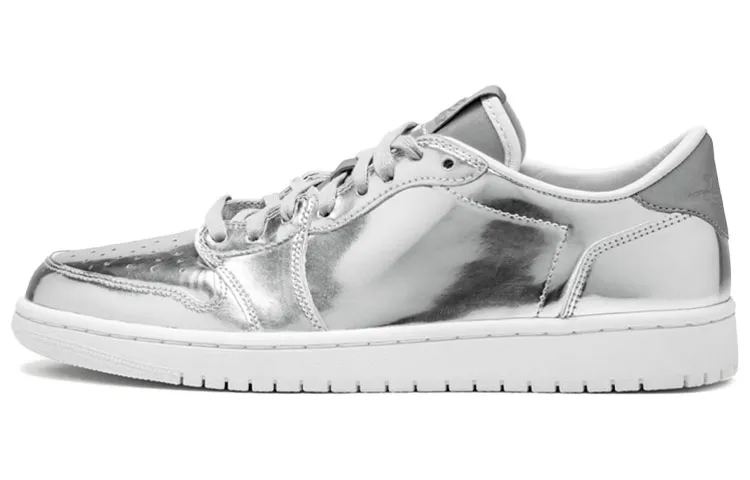 Jordan 1 Retro Low Pinnacle Metallic Silver