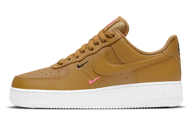 Женские кроссовки Nike Air Force 1 (коричневый / синий / розовый) — фото 1