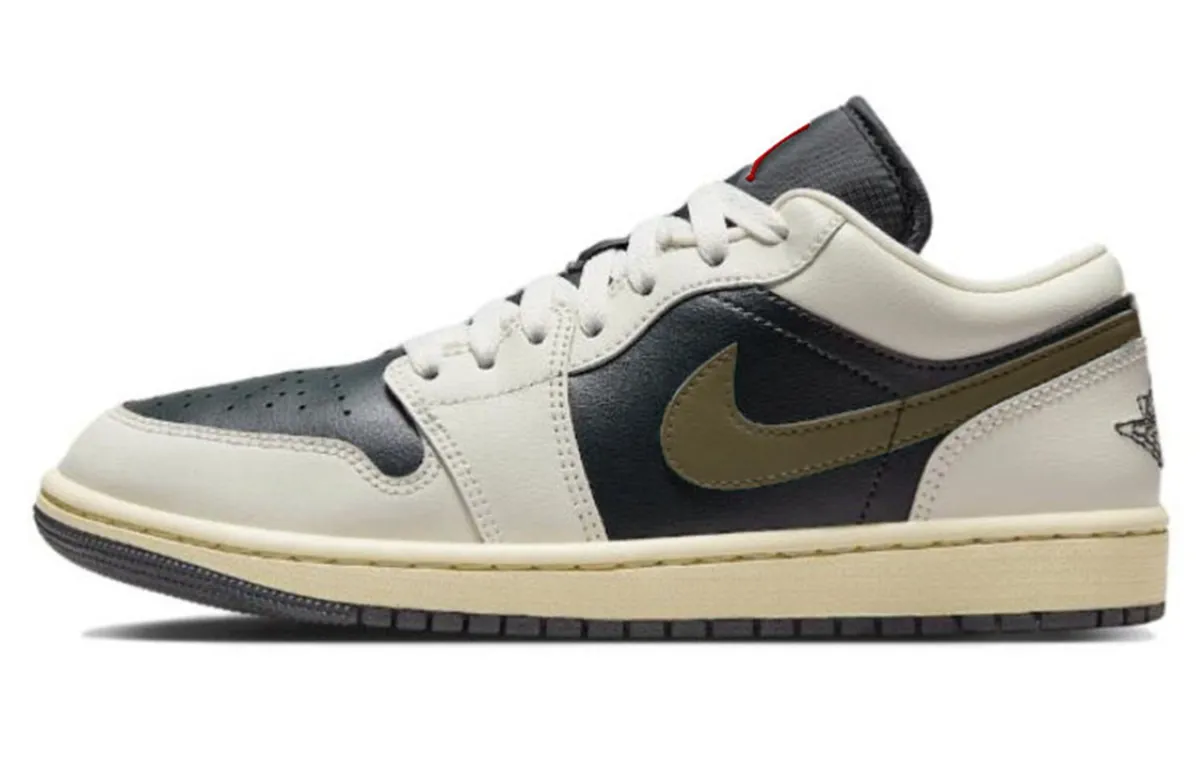 Jordan Air Jordan 1 Slip Resistant Abrasion Resistant Low top Vintage Basketball Shoes Women's Black White Green