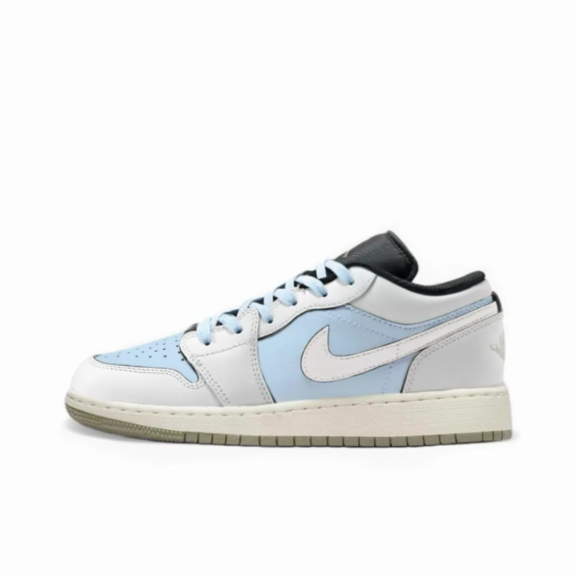 Jordan Air Jordan 1 Light Blue Phantom Abrasion Resistant Low top Vintage Basketball Shoes Unisex Sky Blue
