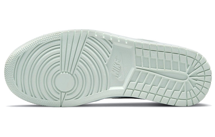Женские кроссовки Jordan Air Jordan 1 Low SE Barely Green (мятно-розовые) — фото 6