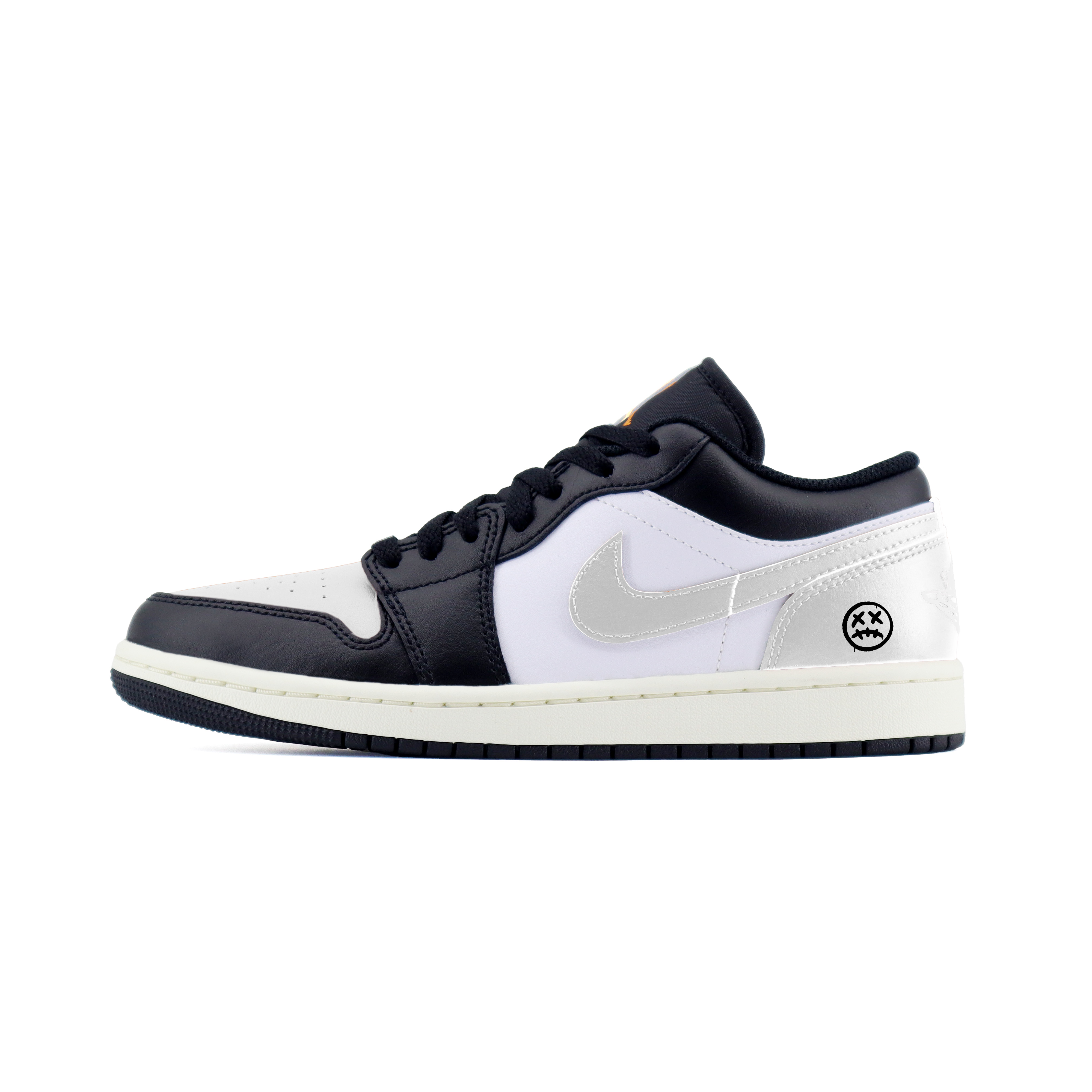Jordan Air Jordan 1 Abrasion Resistant Low top Vintage Basketball Shoes Unisex Black Silver