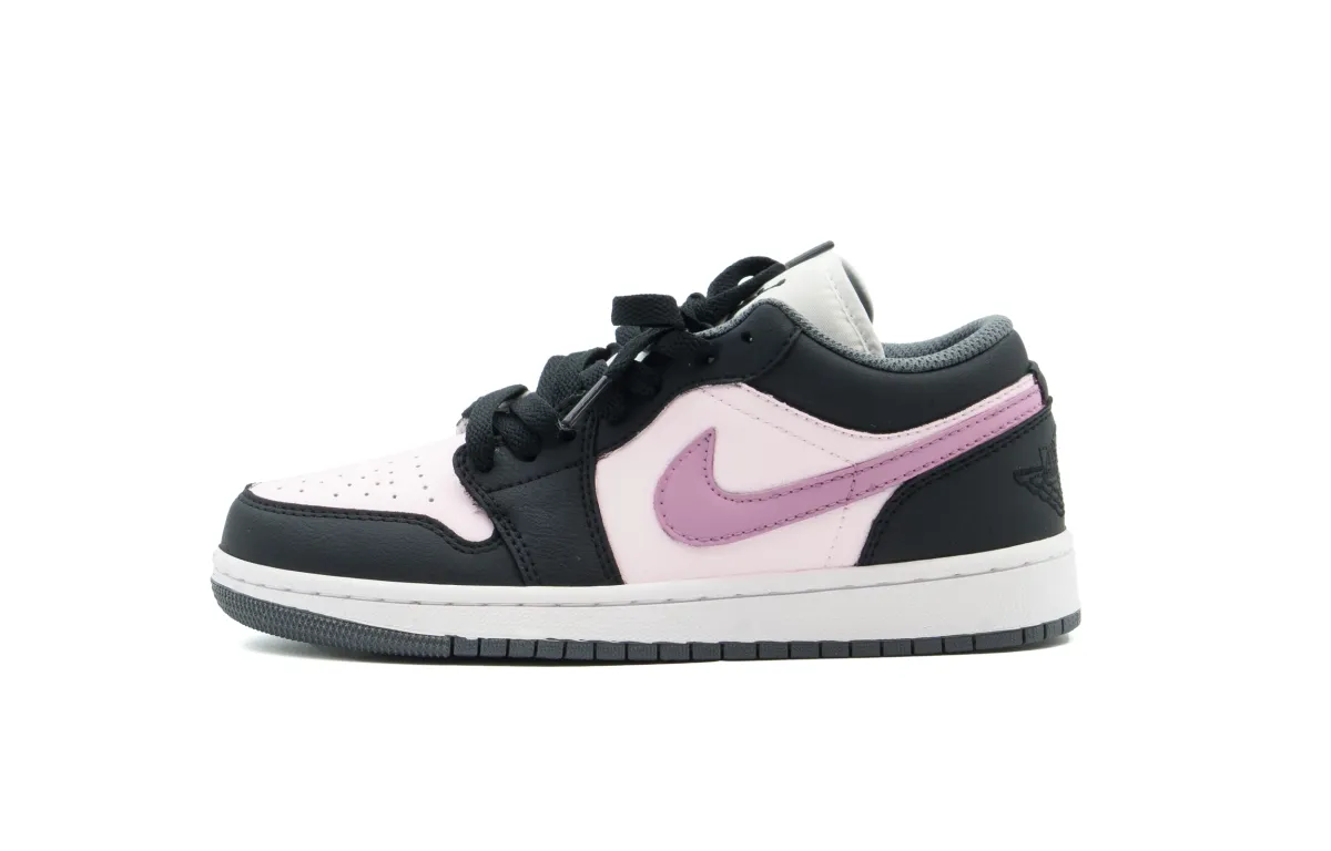 Jordan Air Jordan 1 Abrasion Resistant Low top Vintage Basketball Shoes Unisex Black Pink