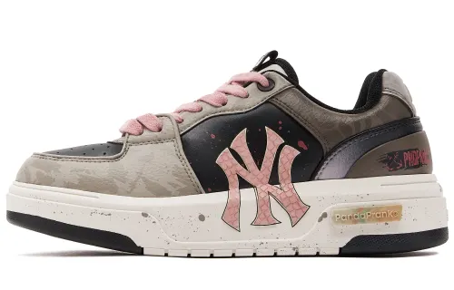 MLB New York Yankees Panda Mischief, Nautical Era, Desert Heart Vintage Slip Resistant Abrasion Resistant Low top