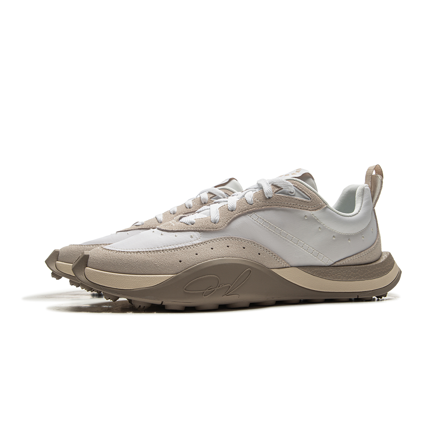 Li Ning Cushioning Slip Resistant Abrasion Resistant Breathable Lightweight Low top Basketball Shoes Men’s White Brown