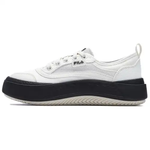 FILA JELLYFISH Shoes Low top Canvas Shoes Women's Tofu White