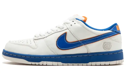 Nike Sb Dunk Low Medicom 1