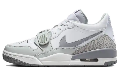 Jordan Legacy 312 Low White Sea Glass