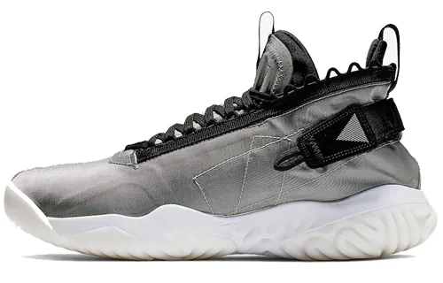 Air Jordan Proto React ‘Metallic Silver’ low-top sneakers liquid silver