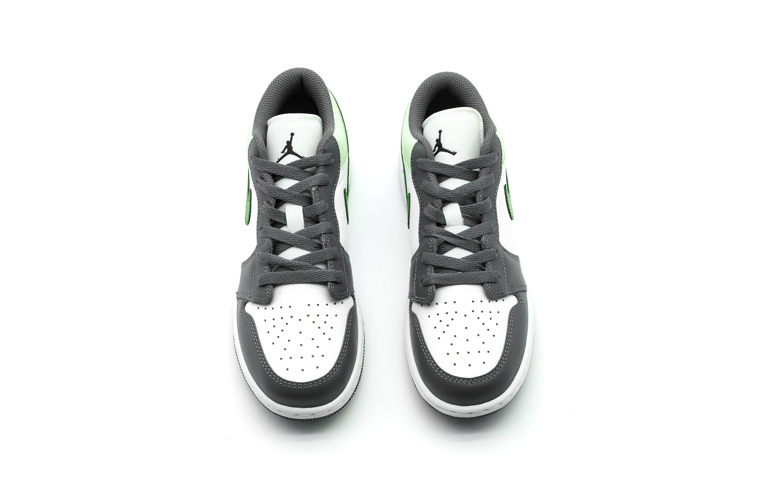 Jordan Air Jordan 1 Slip Resistant Abrasion Resistant Low top Vintage Basketball Shoes Unisex Gray Green