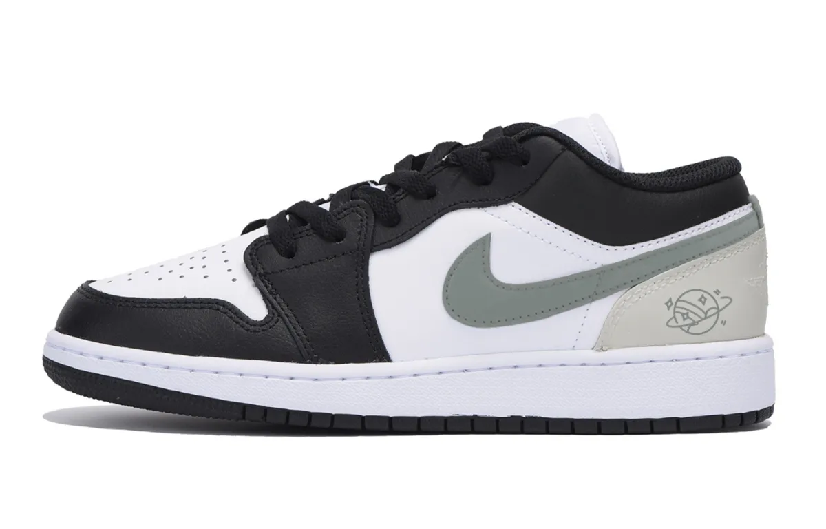 Jordan Air Jordan 1 Slip Resistant Abrasion Resistant Low top Vintage Basketball Shoes Men's Black Gray