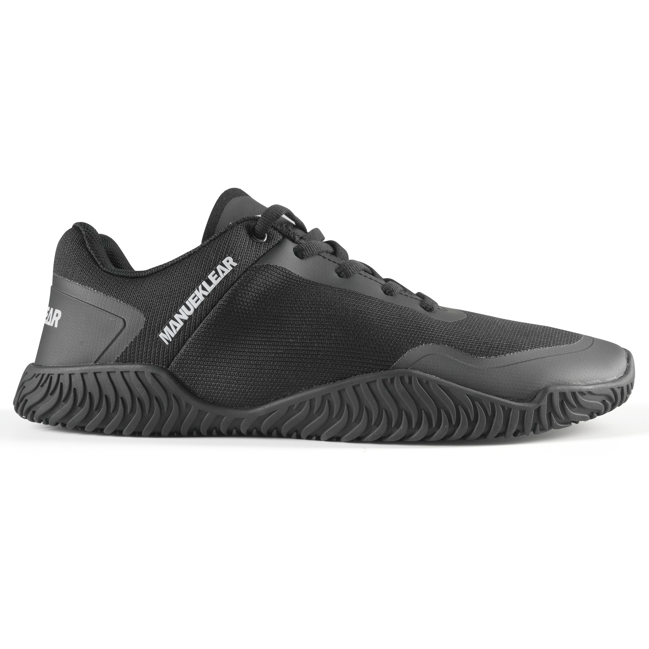 MANUEKLEAR Low top Training Shoes Unisex
