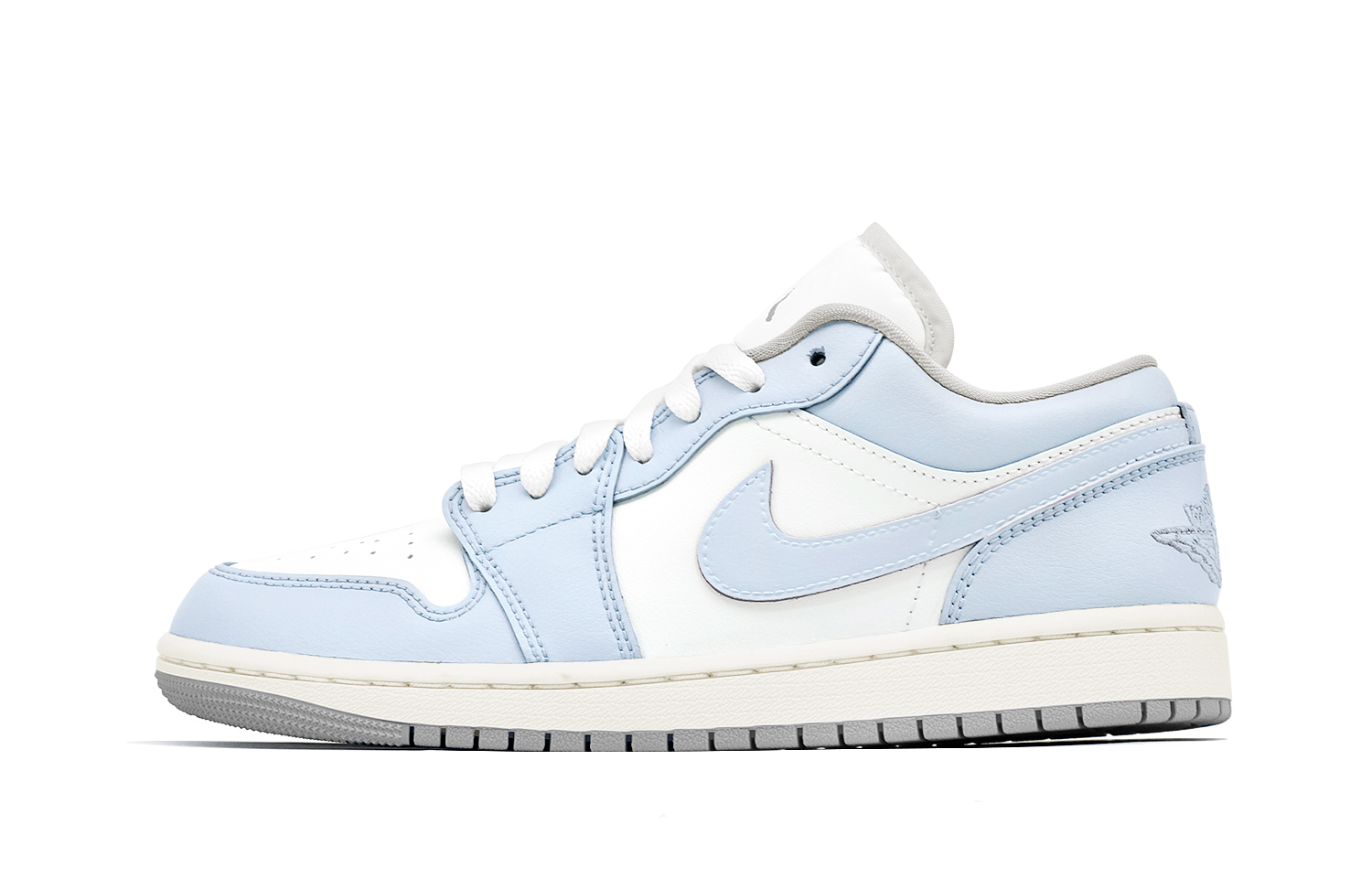 Jordan Air Jordan 1 Blue Context Trendy Cushioning Low top Vintage Basketball Shoes Women’s Blue White