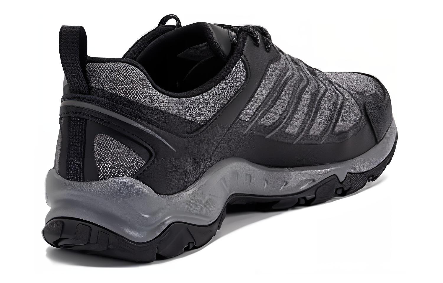Columbia Cushioning Slip Resistant Abrasion Resistant Low top Hiking Shoes Men’s Black