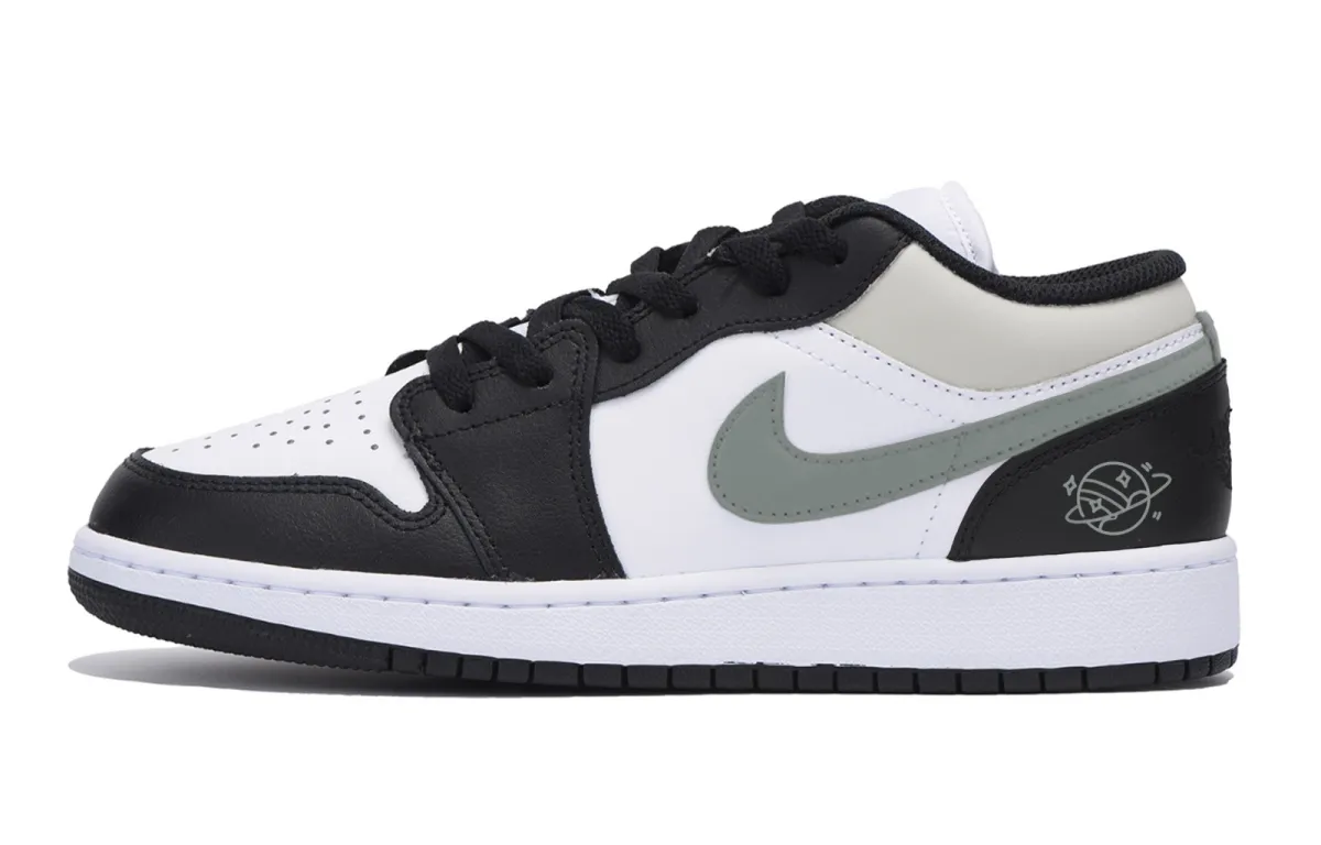 Jordan Air Jordan 1 Abrasion Resistant Slip Resistant Low top Vintage Basketball Shoes Men's Black Gray