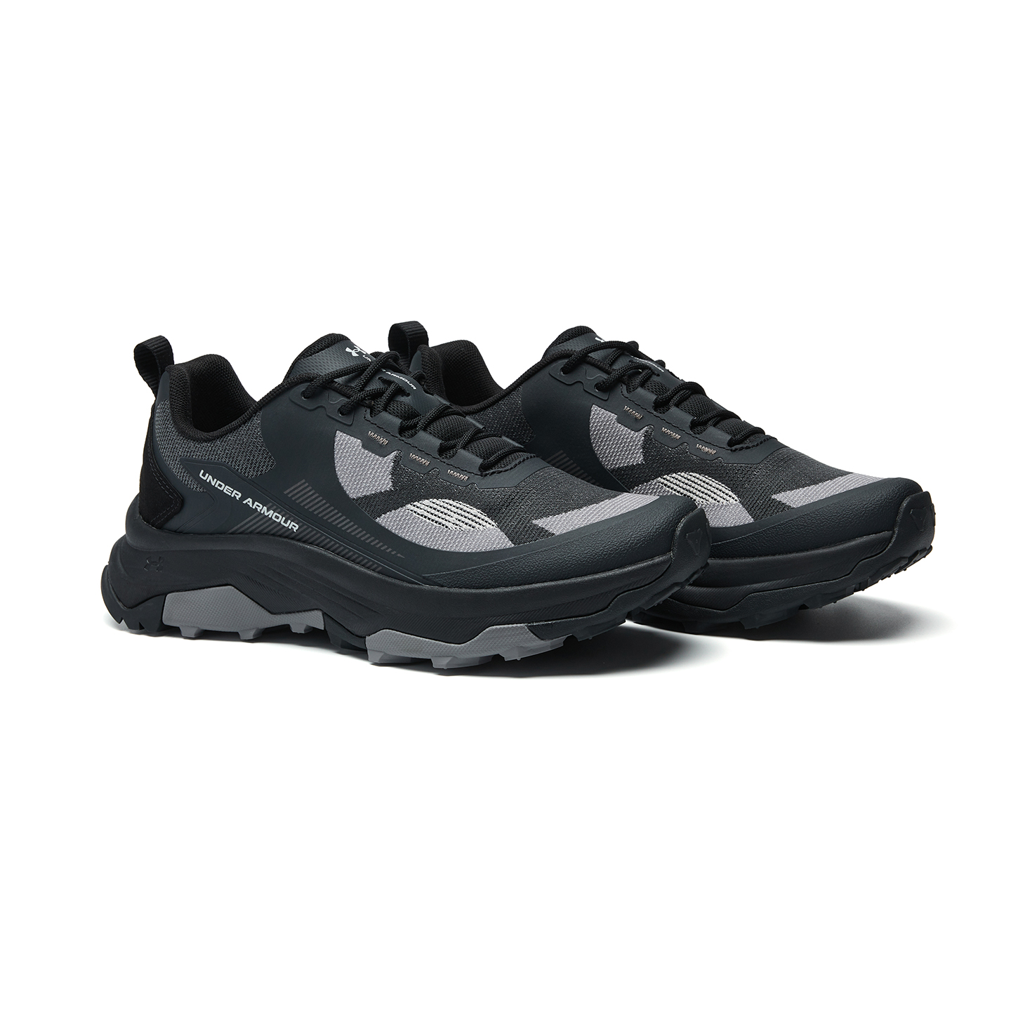 Under Armour Cushioning Slip Resistant Abrasion Resistant Grip Low top Hiking Shoes Unisex Black