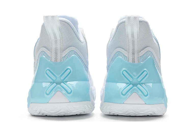 XTEP Basketball Shoes Men’s Low Top New White/Light Azure Blue
