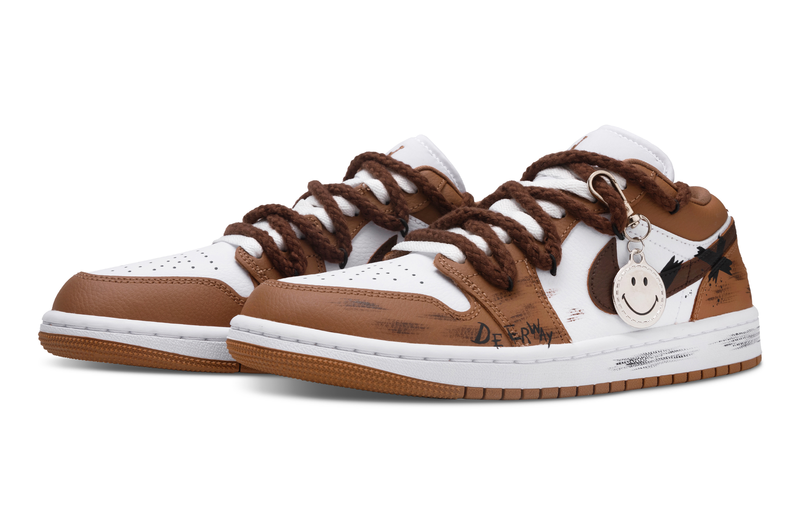 Jordan Air Jordan 1 Mocha Film Slip Resistant Abrasion Resistant Low top Vintage Basketball Shoes Unisex White Brown