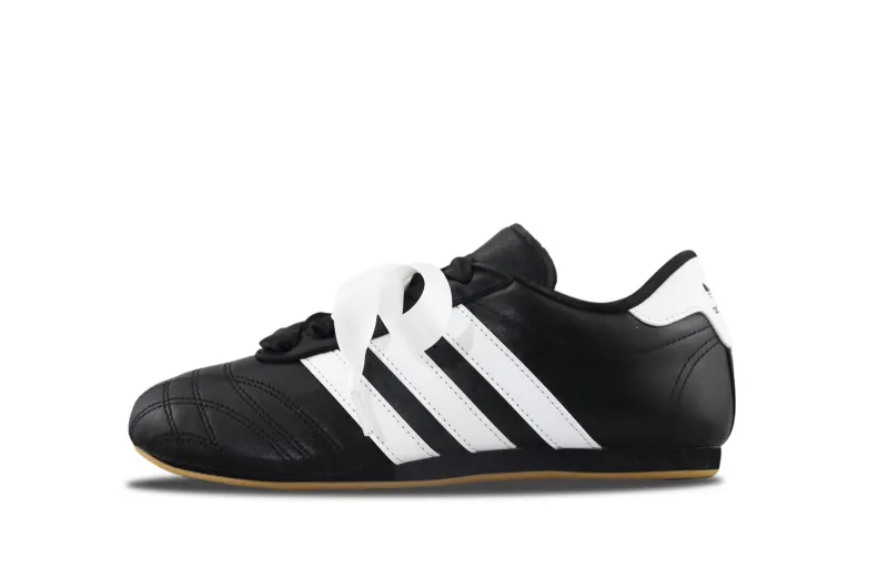Adidas Originals Taekwondo Slip Resistant, Abrasion Resistant, Lightweight Low top Training Shoes Women's Black White