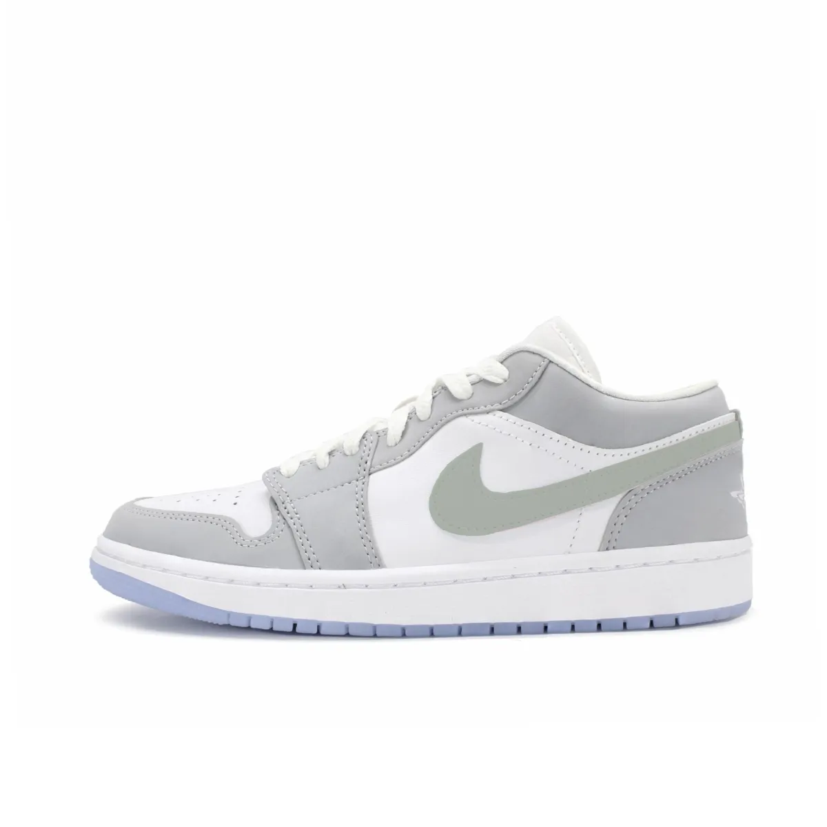 Jordan Air Jordan 1 Slip Resistant Abrasion Resistant Low top Vintage Basketball Shoes Women's White Green