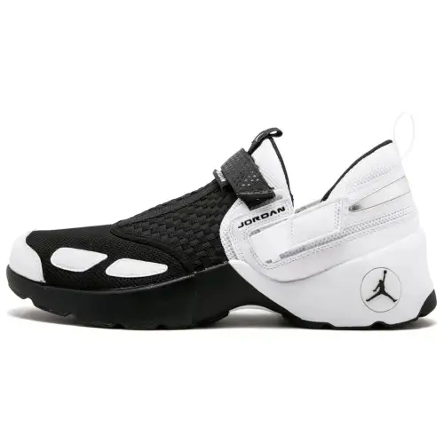 Jordan Trunner Lx Black White