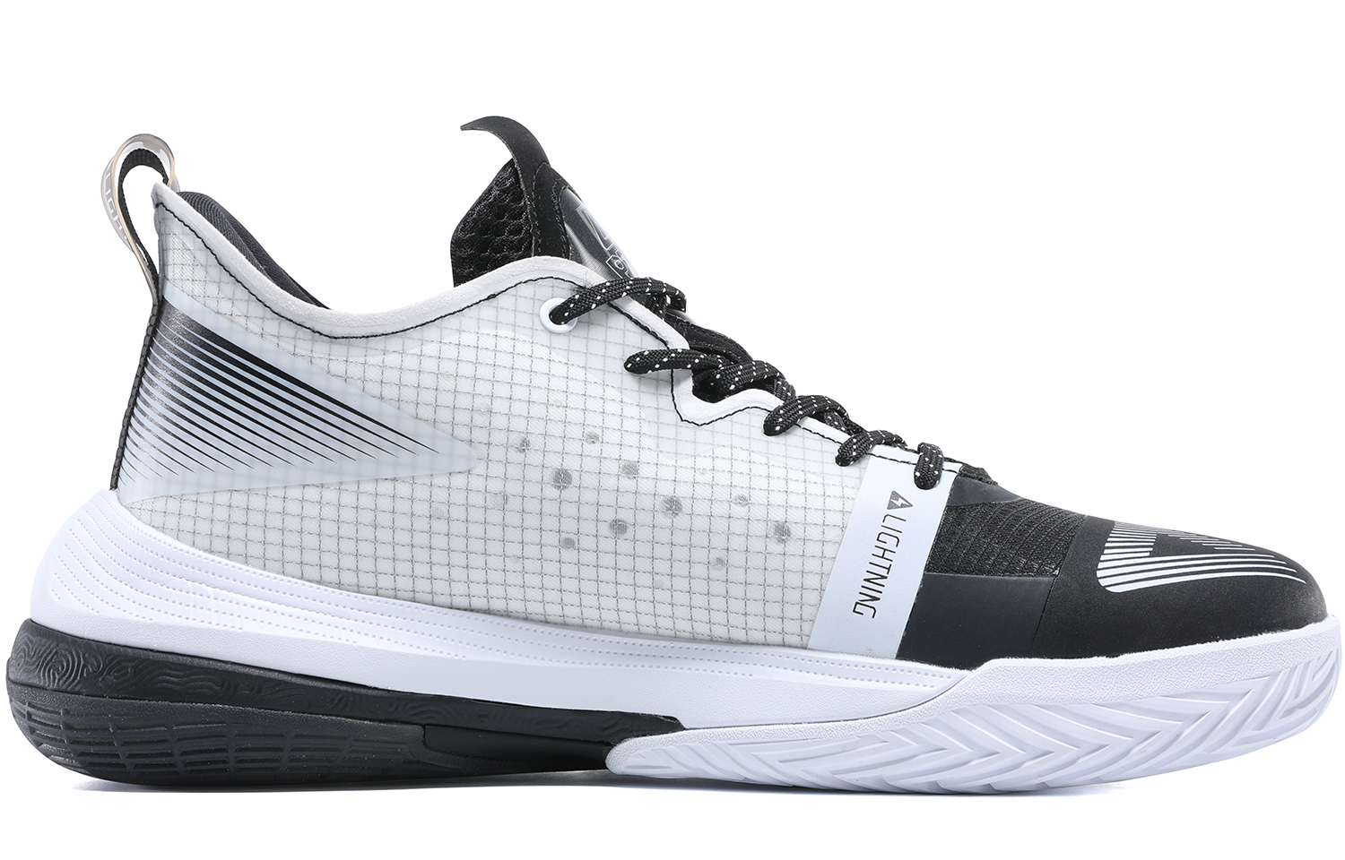 PEAK Taichi, Lightning Cushioning Slip Resistant Abrasion Resistant Low top Basketball Shoes Men’s Black White