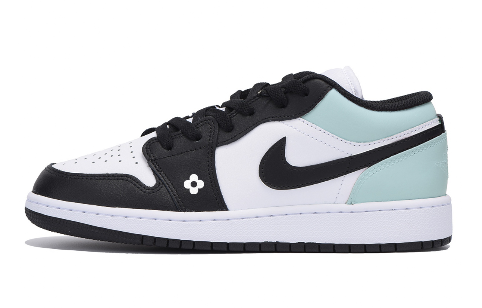 Jordan Air Jordan 1 Urban Chic Style Vintage Low top Vintage Basketball Shoes Men’s White Tiffany