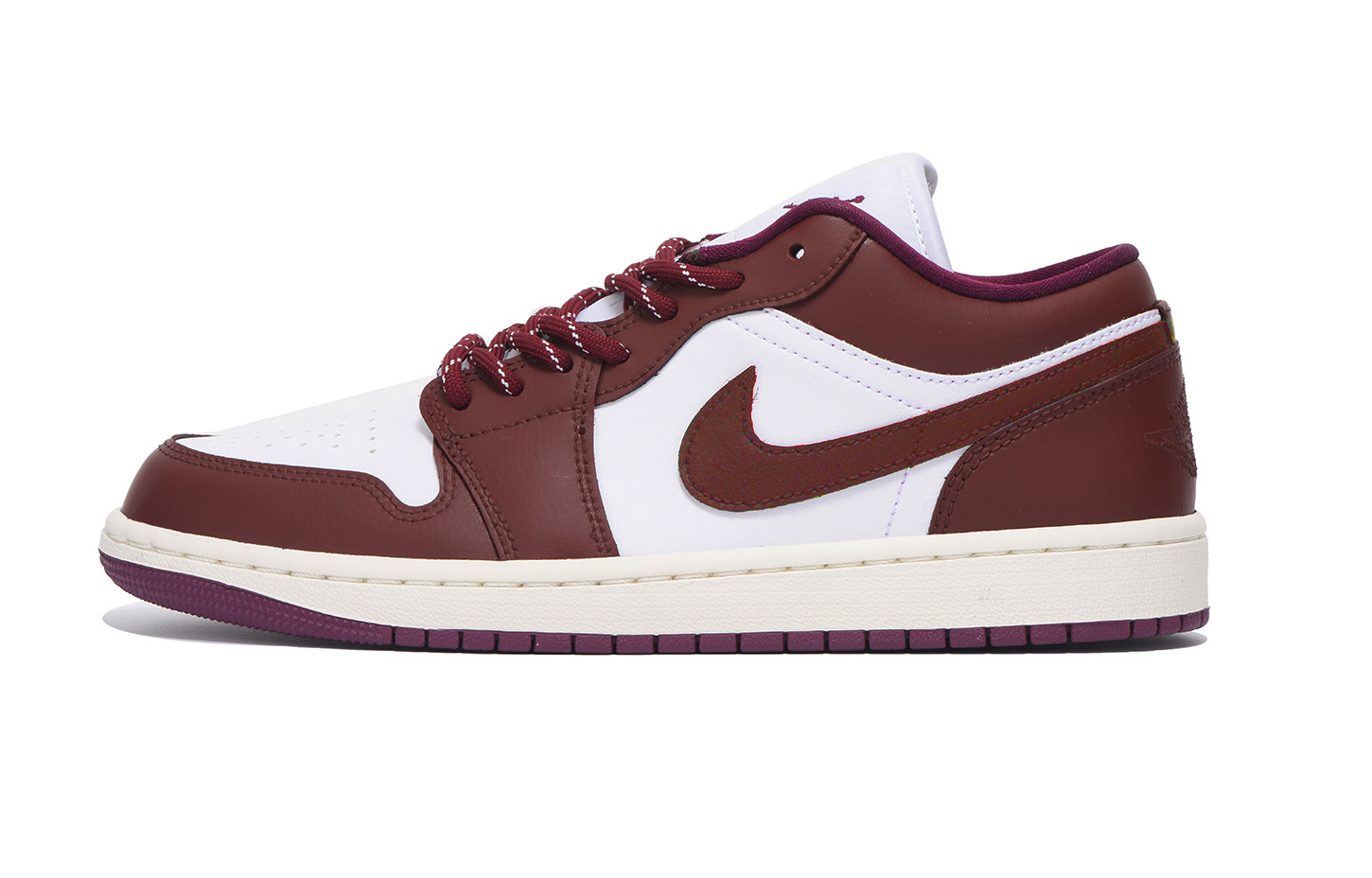 Jordan Air Jordan 1 Slip Resistant And Abrasion Resistant Coverage Low top Vintage Basketball Shoes Women’s Burgundy