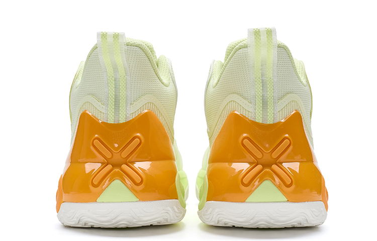 XTEP Cushioning Abrasion Resistant Slip Resistant Low top Basketball Shoes Men’s Light Jasmine