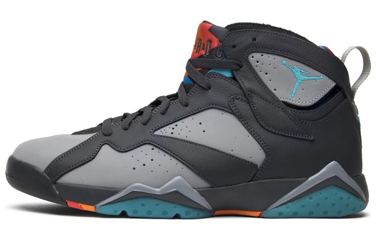 Мужские кроссовки Jordan Air Jordan 7 Retro (серые)