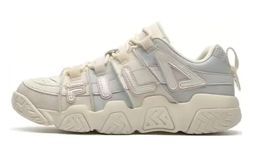 FILA FUSION Puffy Shoes Low top Basketball Shoes Women's White