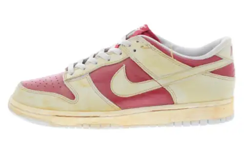 Nike Dunk Low Vntg 'Red'