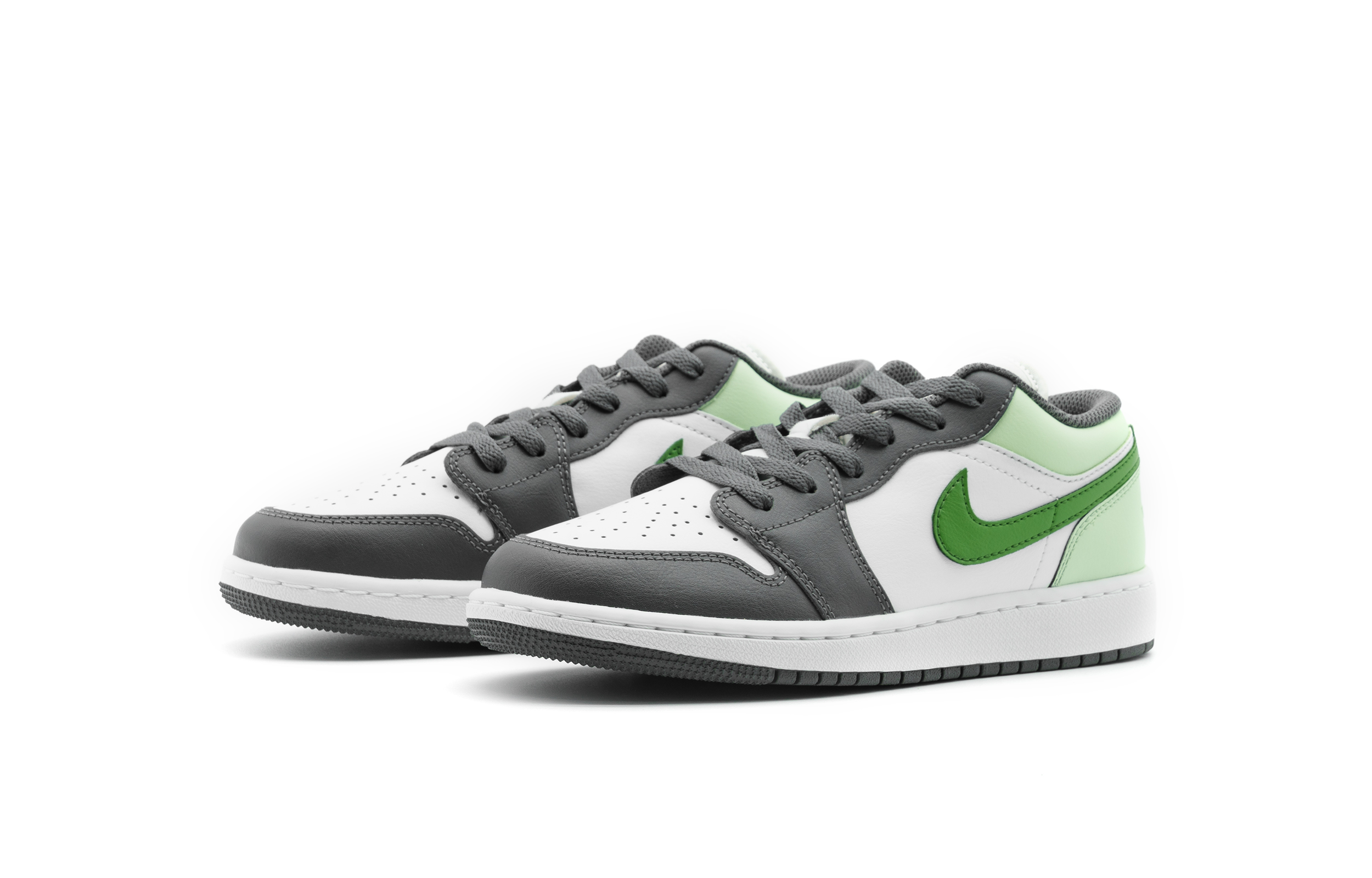 Jordan Air Jordan 1 Slip Resistant Abrasion Resistant Low top Vintage Basketball Shoes Unisex Gray Green