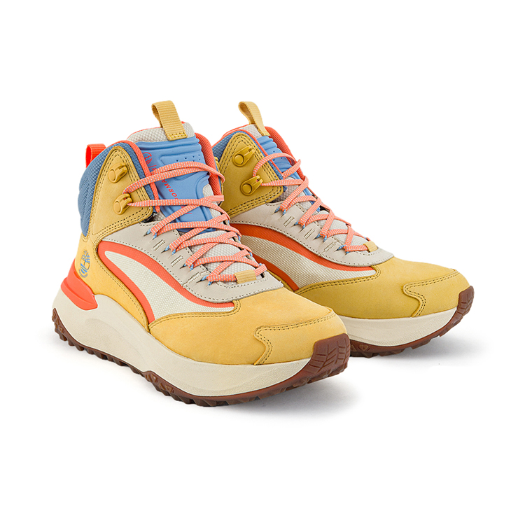 Timberland Mountaineering & Hiking Shoes Women’s Medium Yellow