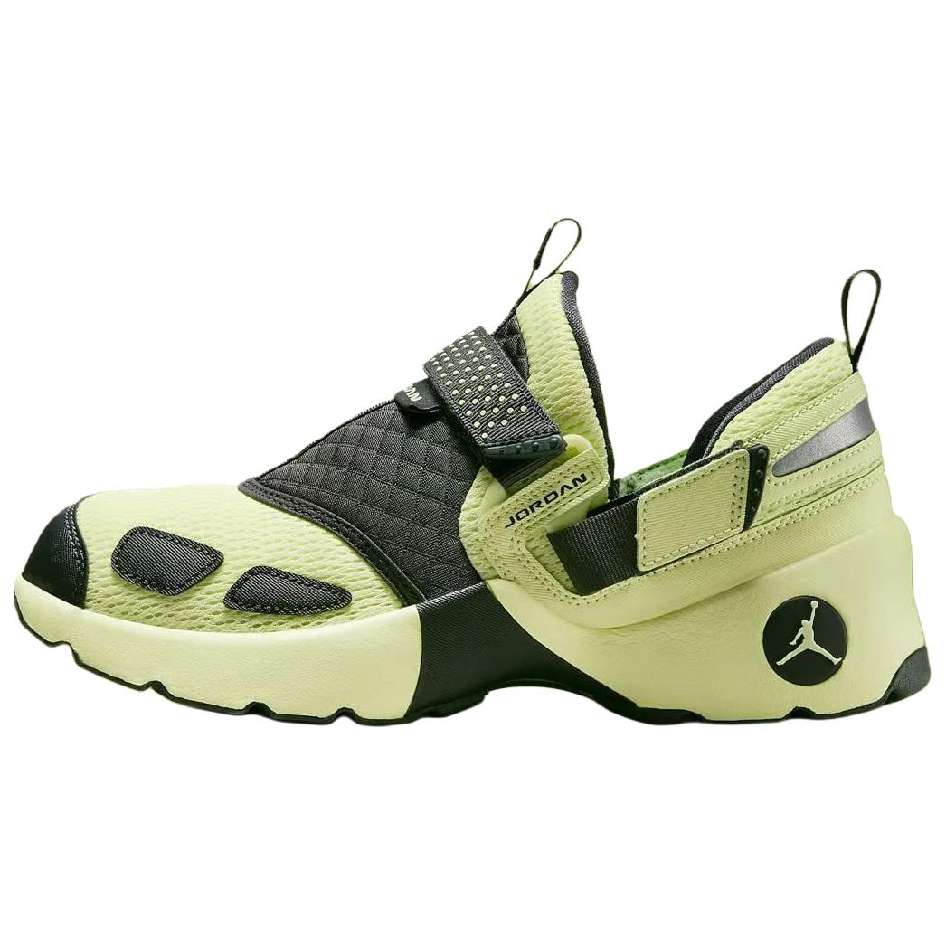 Jordan Trunner Lx Luminous Green Women’s