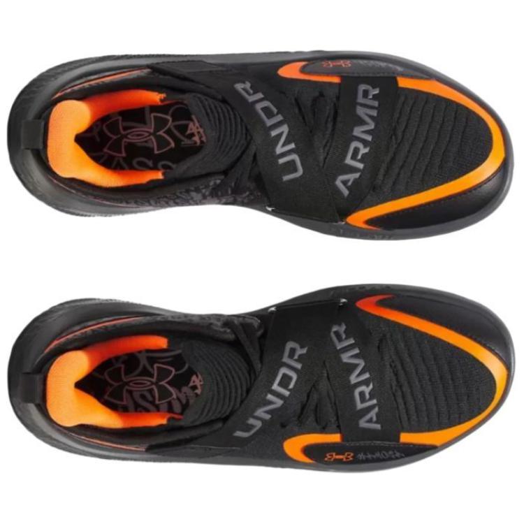 Under Armour FUTR X 4 Slip Resistant Abrasion Resistant Slip Resistant Abrasion Resistant Low top Basketball Shoes