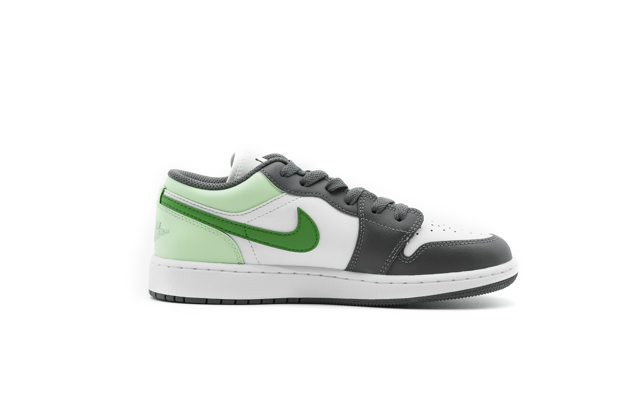 Jordan Air Jordan 1 Slip Resistant Abrasion Resistant Low top Vintage Basketball Shoes Unisex Gray Green