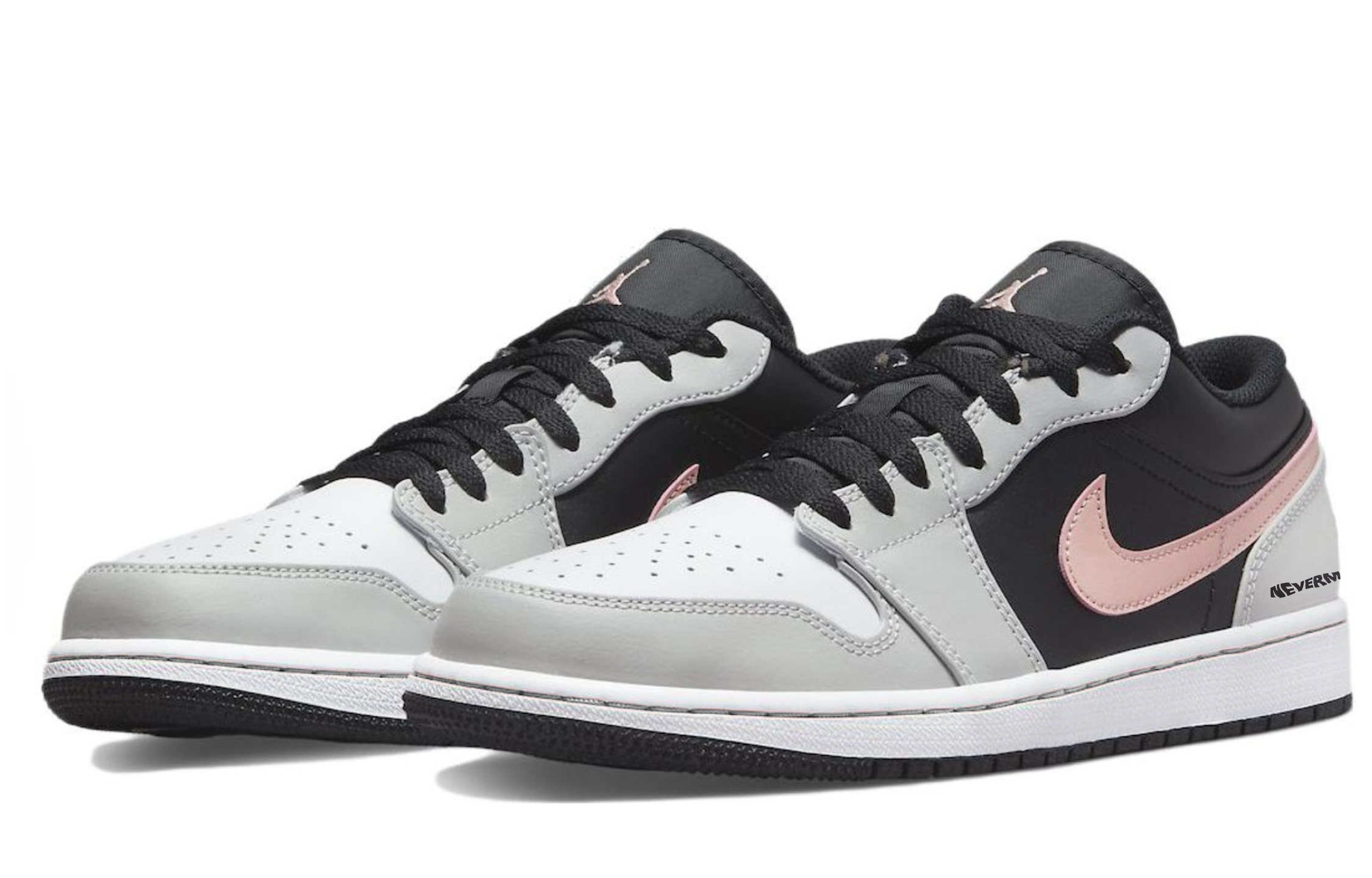 Jordan 1 Cushioning Abrasion Resistant Low top Vintage Basketball Shoes Unisex Black Gray Pink