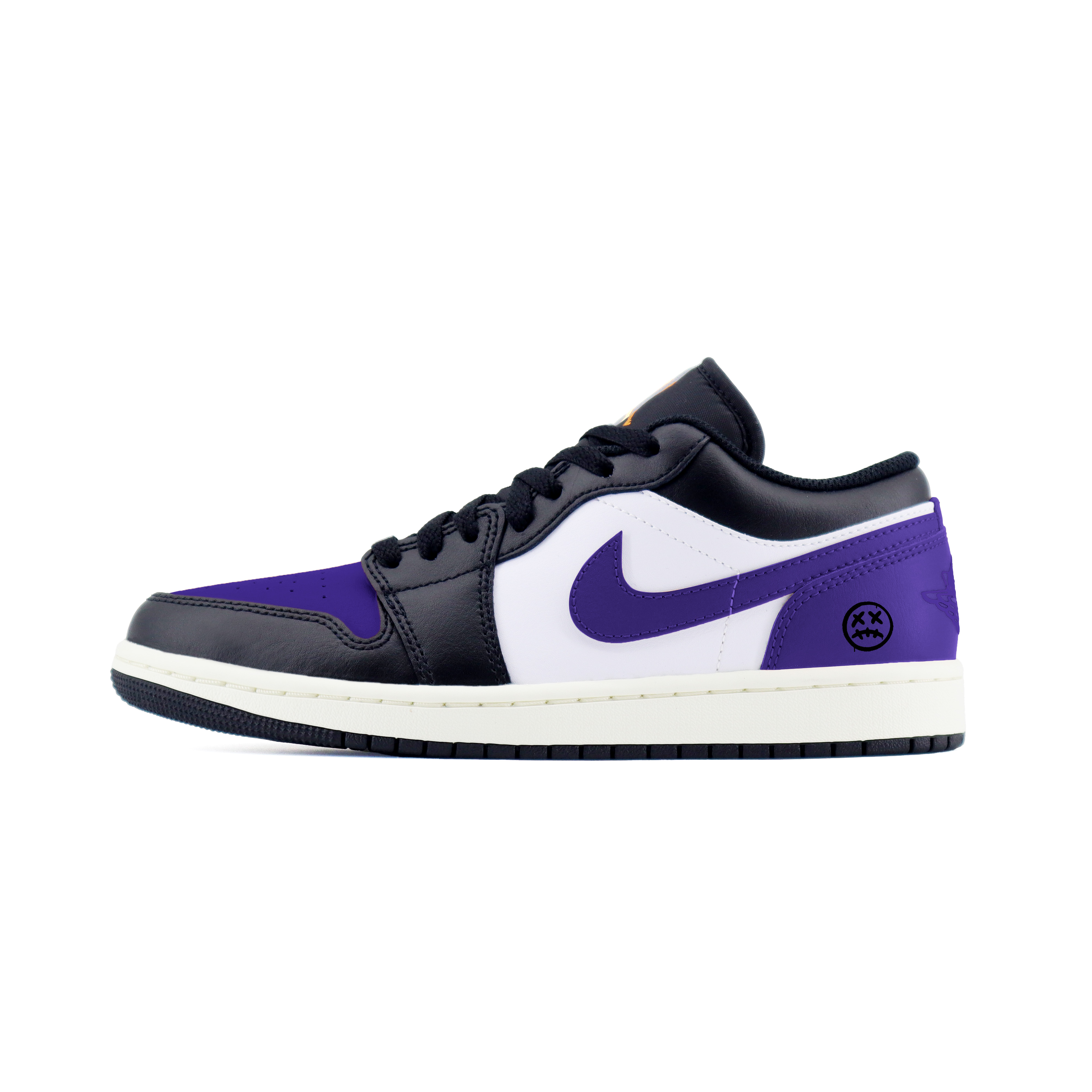 Jordan Air Jordan 1 Purple Aura Colorway Abrasion Resistant Low top Vintage Basketball Shoes Unisex Black Purple