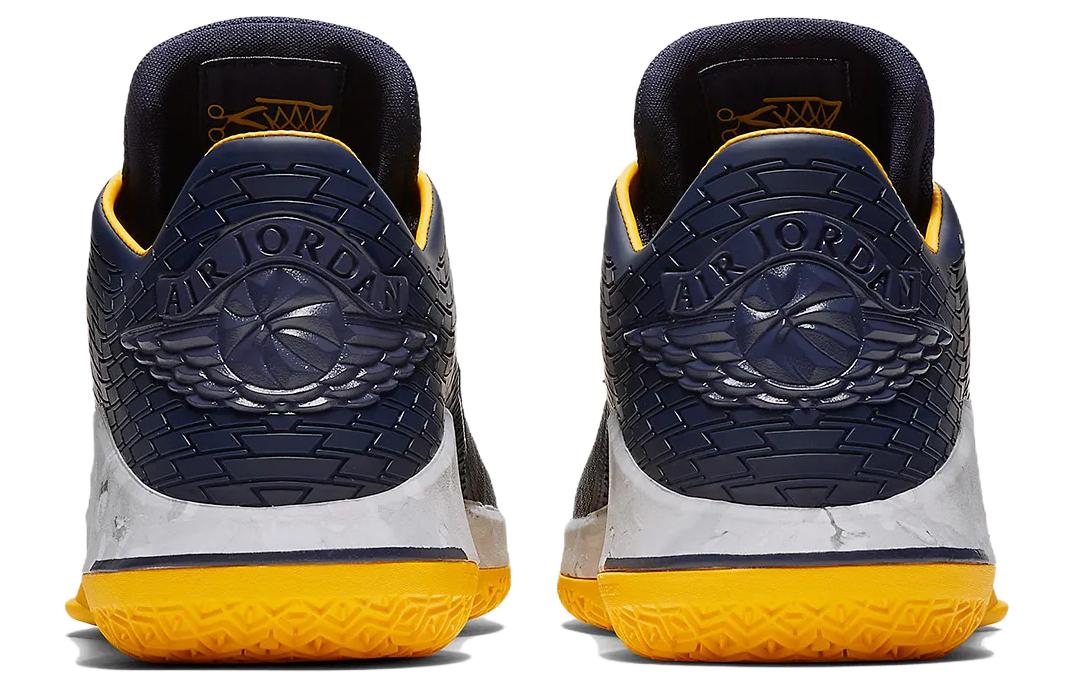 Мужские кроссовки Jordan Air Jordan 32 Low “Michigan” (темно-синий / желтый) — 大学蓝/金属银/白/黄 — фото 5
