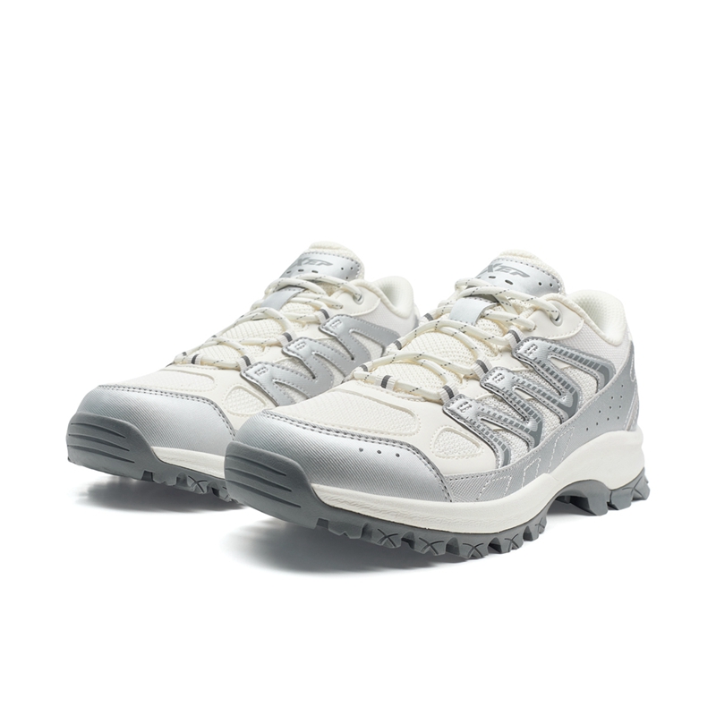 XTEP Chasing Mountain 1 Cloud Sail Silver Nugget Cushioning Slip Resistant Abrasion Resistant Lightweight Low top