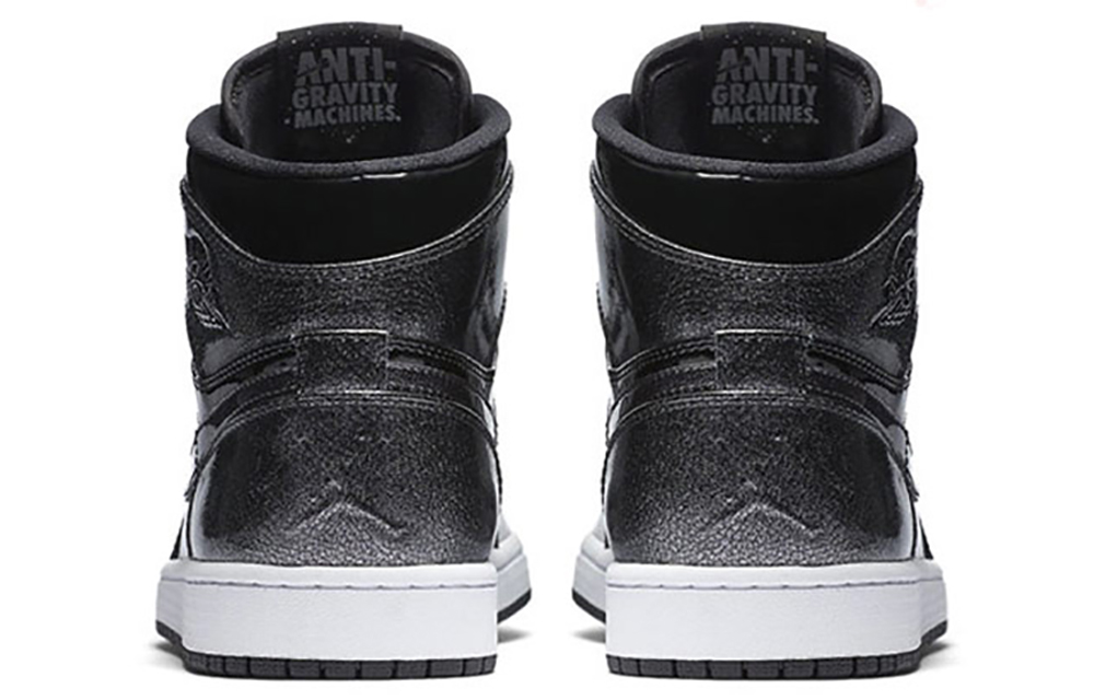 Кроссовки Jordan Air Jordan 1 Retro "Black Patent" (черные) — Чёрный / чёрный / тёмно-серый / белый — фото 4