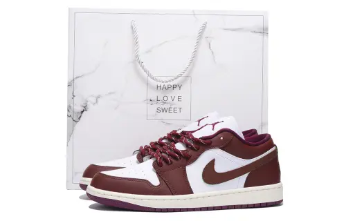 Jordan Air Jordan 1 Slip Resistant And Abrasion Resistant Coverage Low top Vintage Basketball Shoes Women's Burgundy