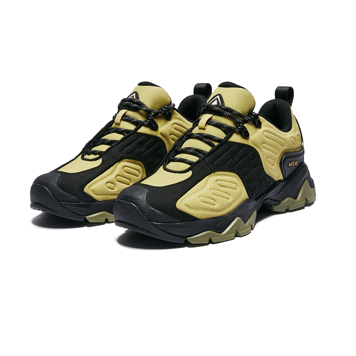 Saucony Slip Resistant Abrasion Resistant Low top Casual Shoes Unisex Black Yellow