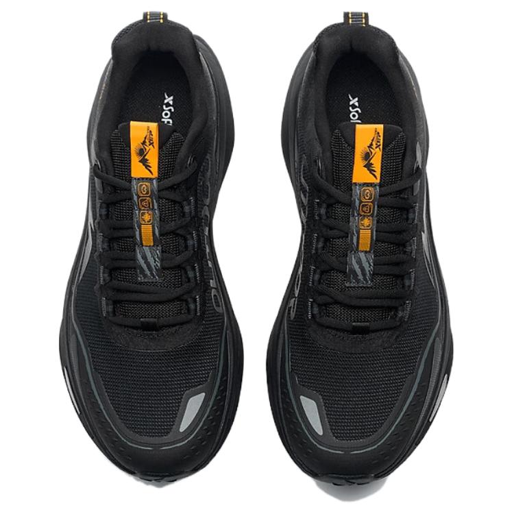 XTEP Wear resistant And Lightweight Low top Hiking Shoes Men’s Black